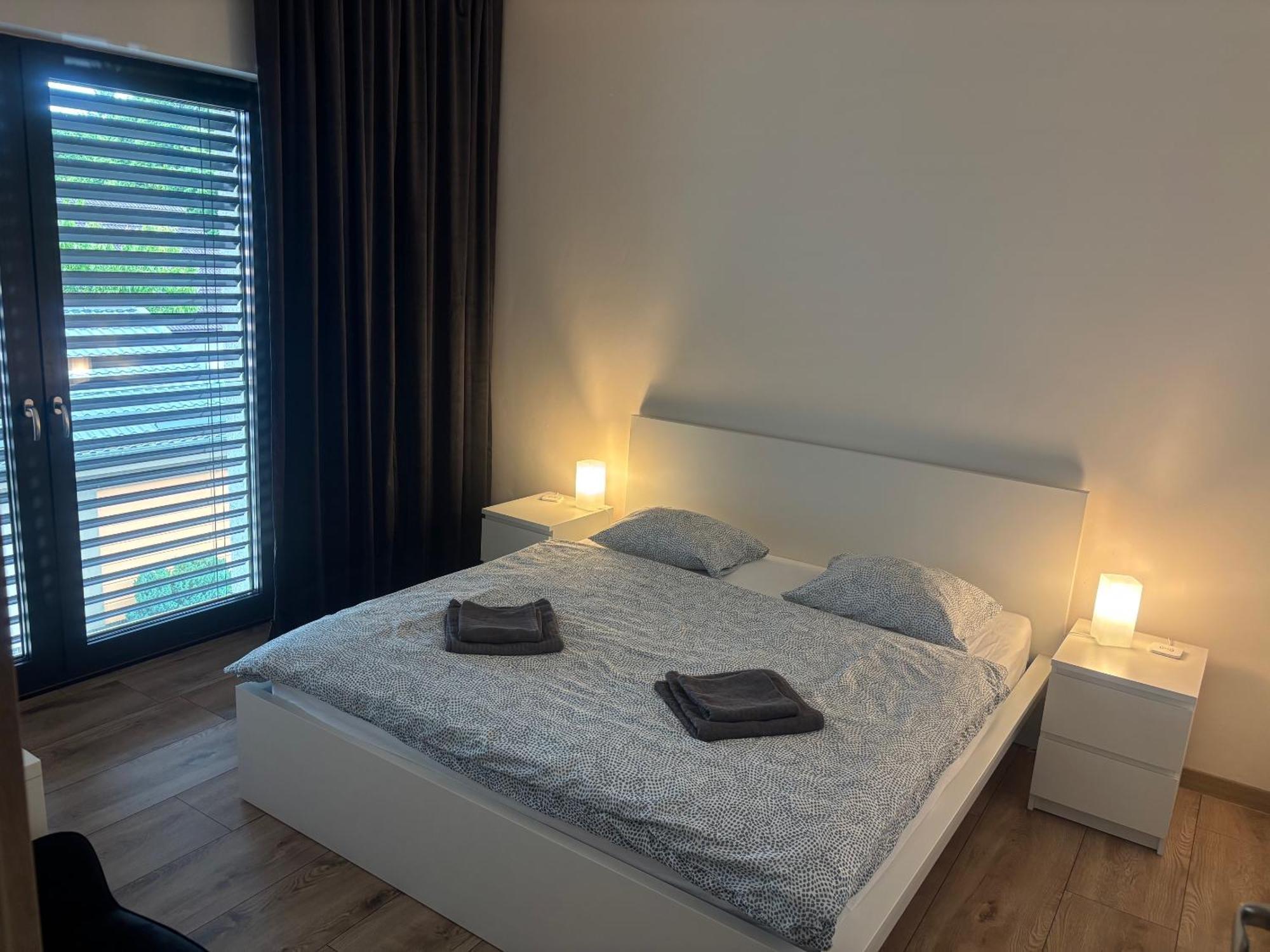 City Apartment - Michalovce Bagian luar foto